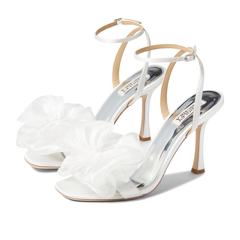 NIB | Badgley Mischka | Nessie Bowed Stiletto Heel | 8.5 | White